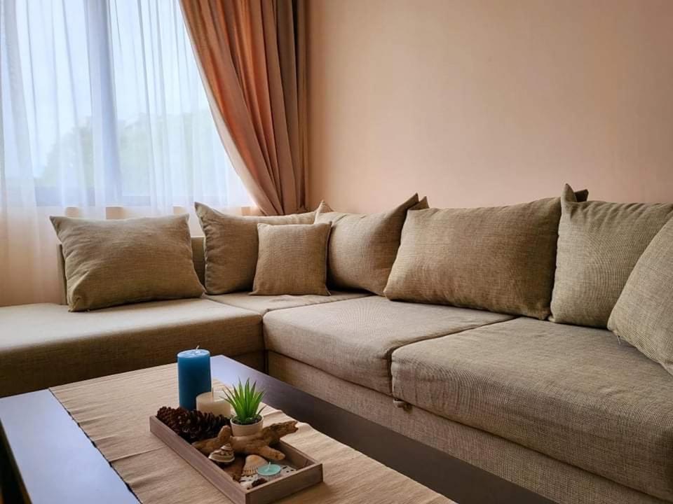 Dilov Apartments In Yalta Golden Sands Ngoại thất bức ảnh