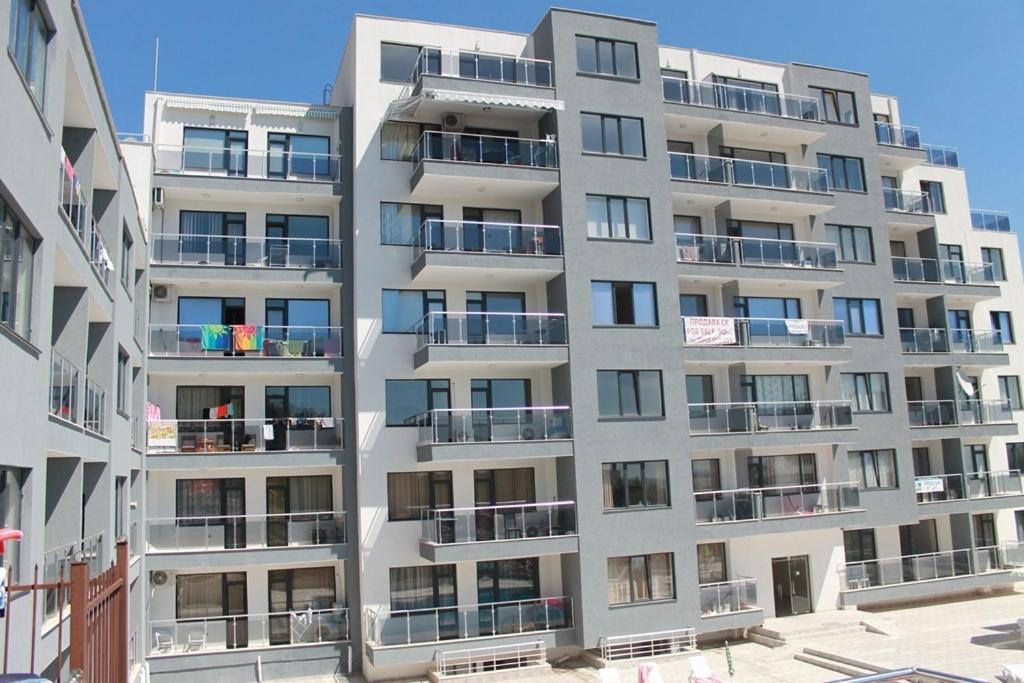 Dilov Apartments In Yalta Golden Sands Ngoại thất bức ảnh